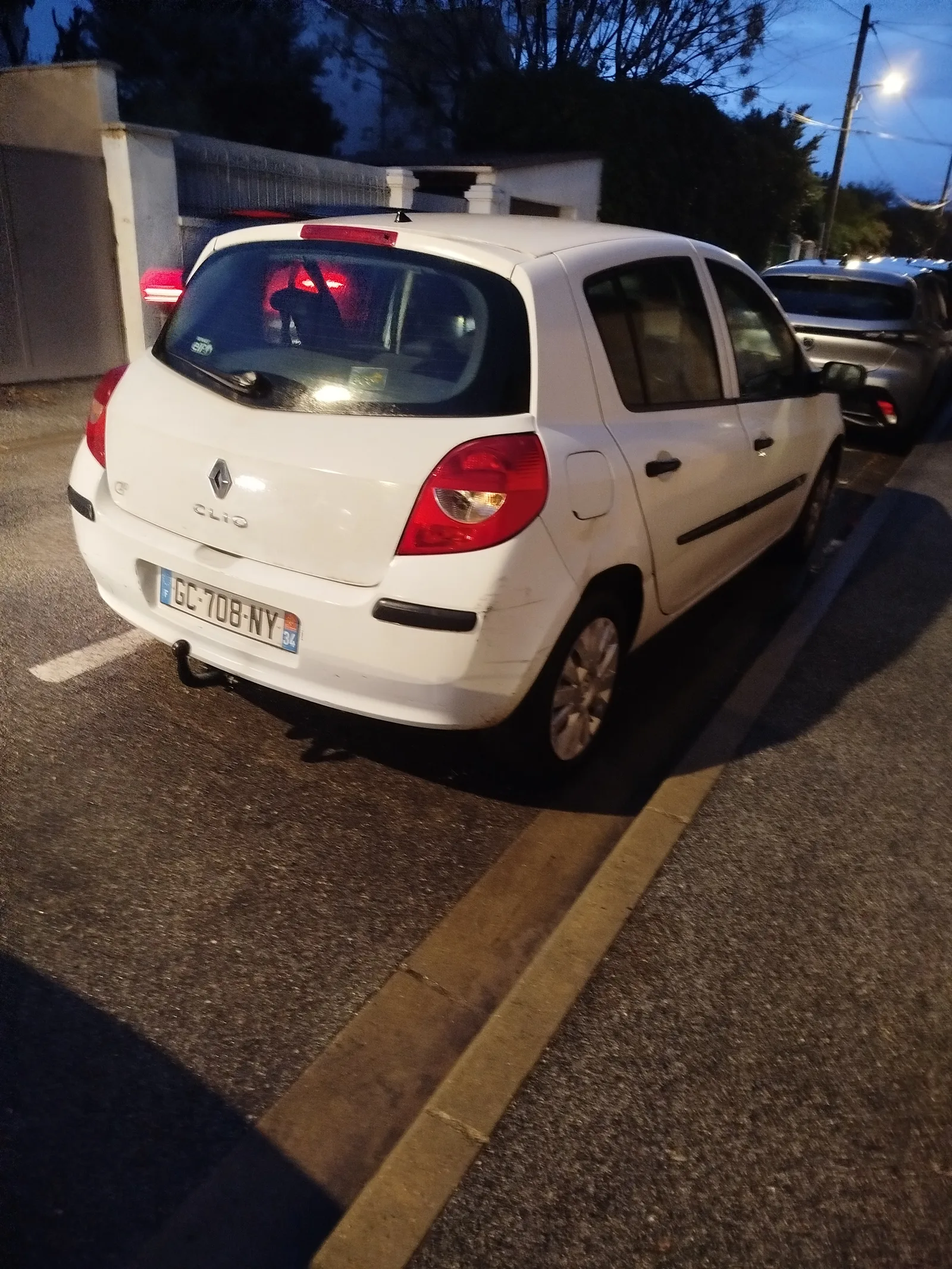 Meilleur autoradio Renault Clio 3 : guide d'achat complet